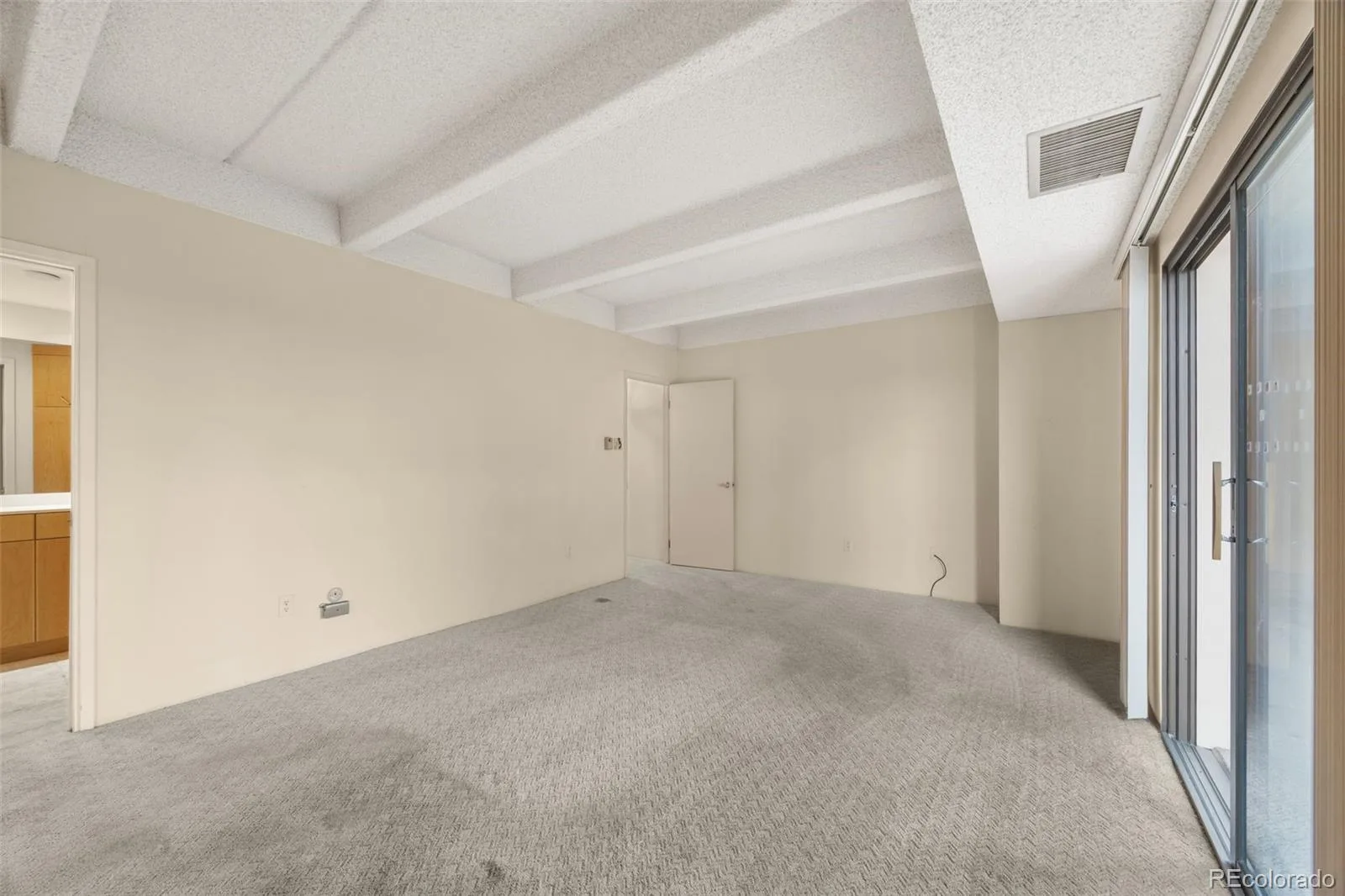 7865 E Mississippi Avenue #1002 Denver CO 80247 | MLS #REC8292840 09232026011303 1600 21