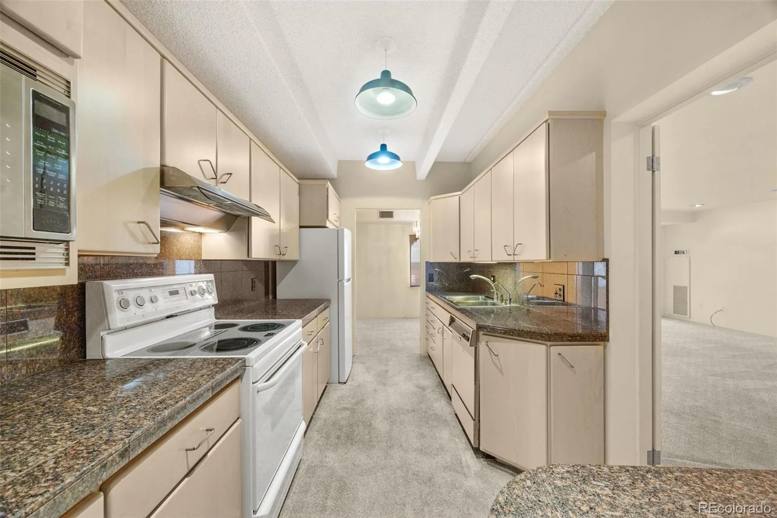 7865 E Mississippi Avenue #1002 Denver CO 80247 | MLS #REC8292840 09232026011303 1600 7