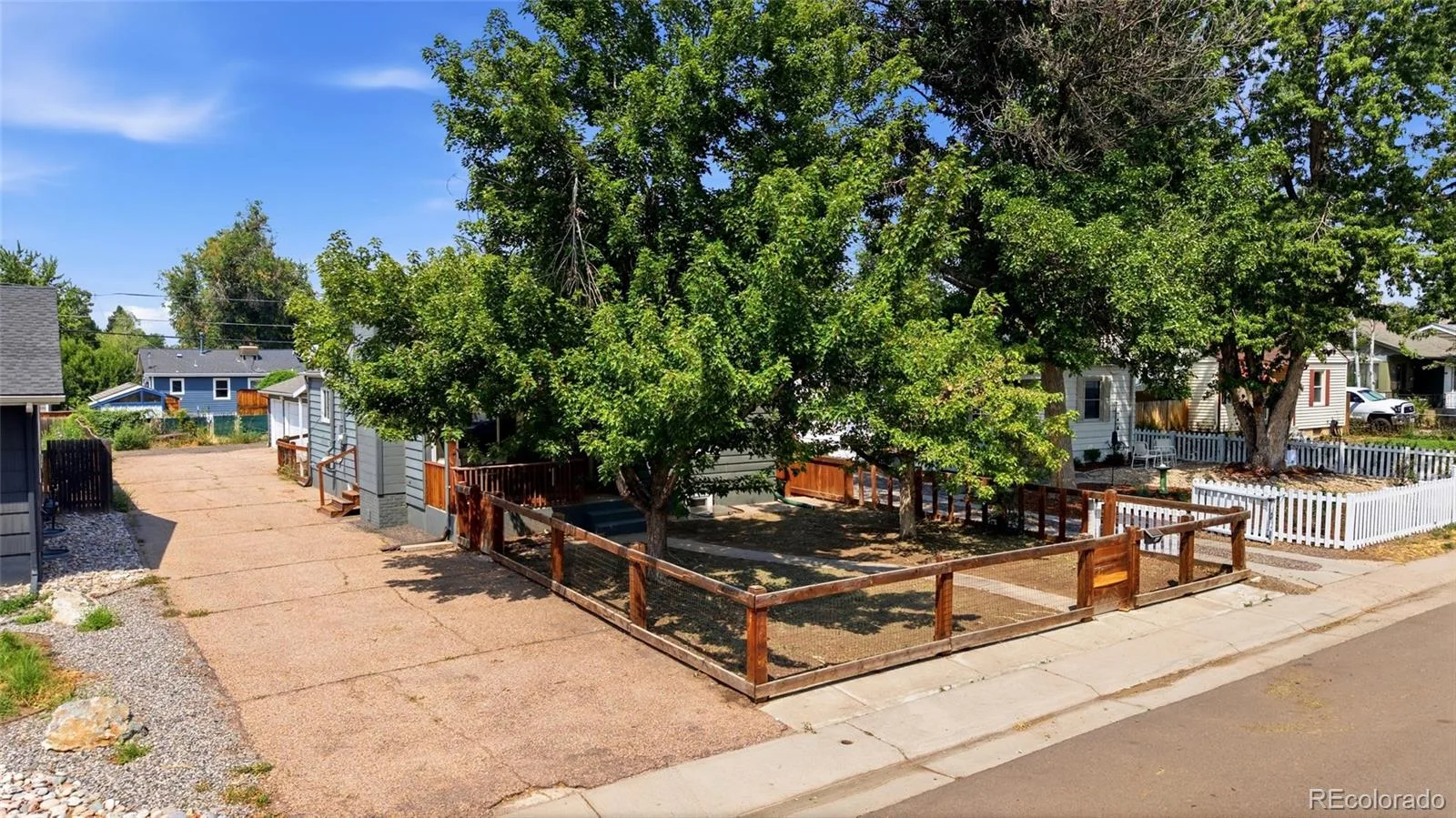 4651 S Washington Street Englewood CO 80113 | MLS #REC8293425 08142026015510 1600 35