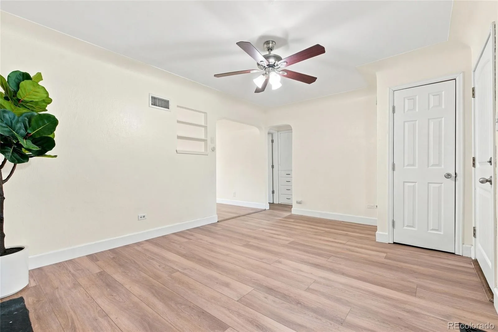 4651 S Washington Street Englewood CO 80113 | MLS #REC8293425 08142026015510 1600 4