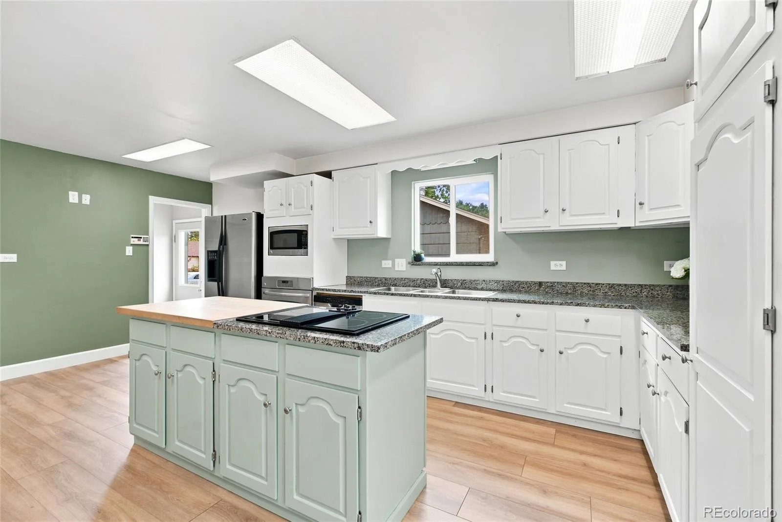 4651 S Washington Street Englewood CO 80113 | MLS #REC8293425 08142026015510 1600 7