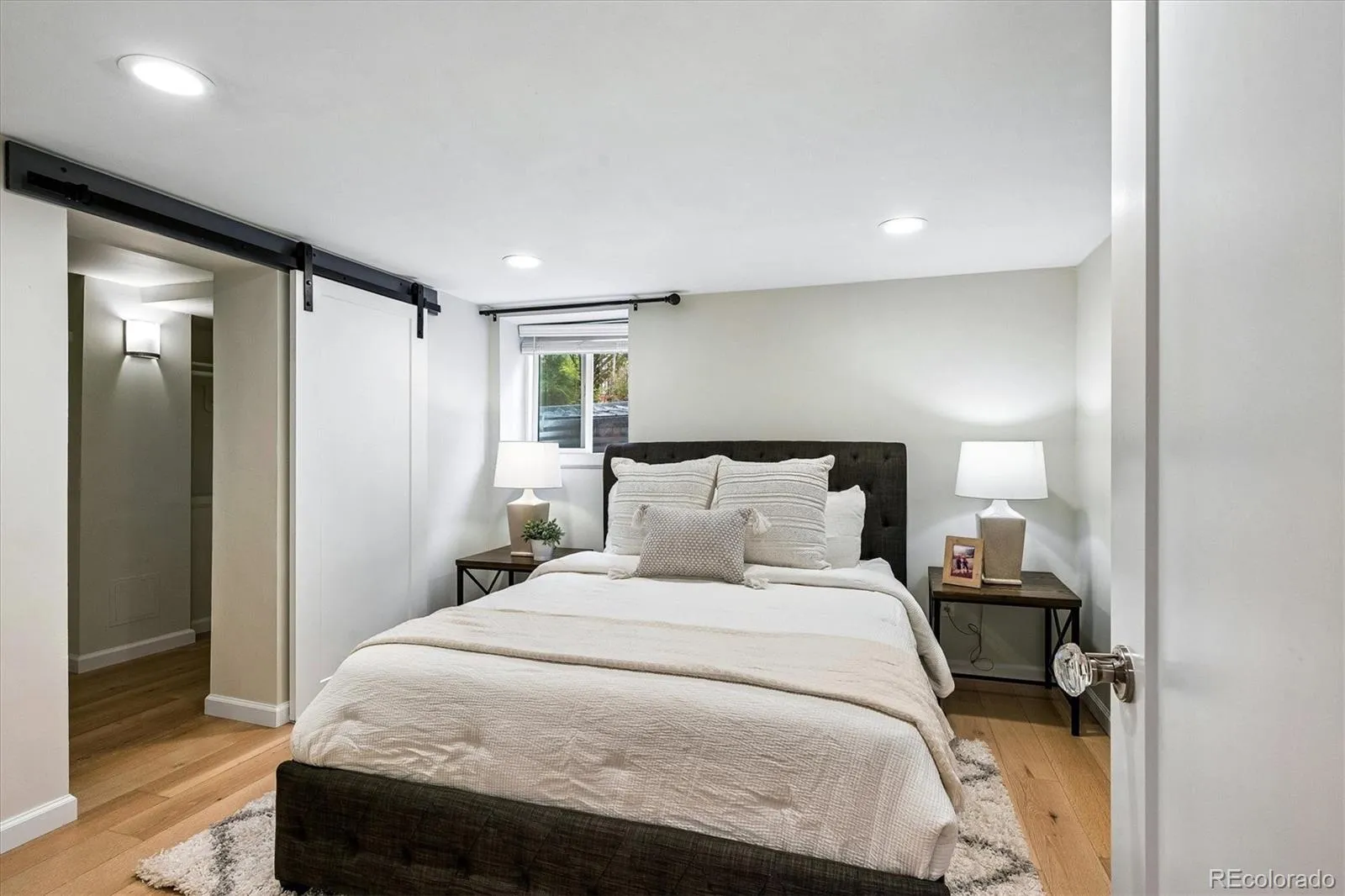 04162026212942 1600 15