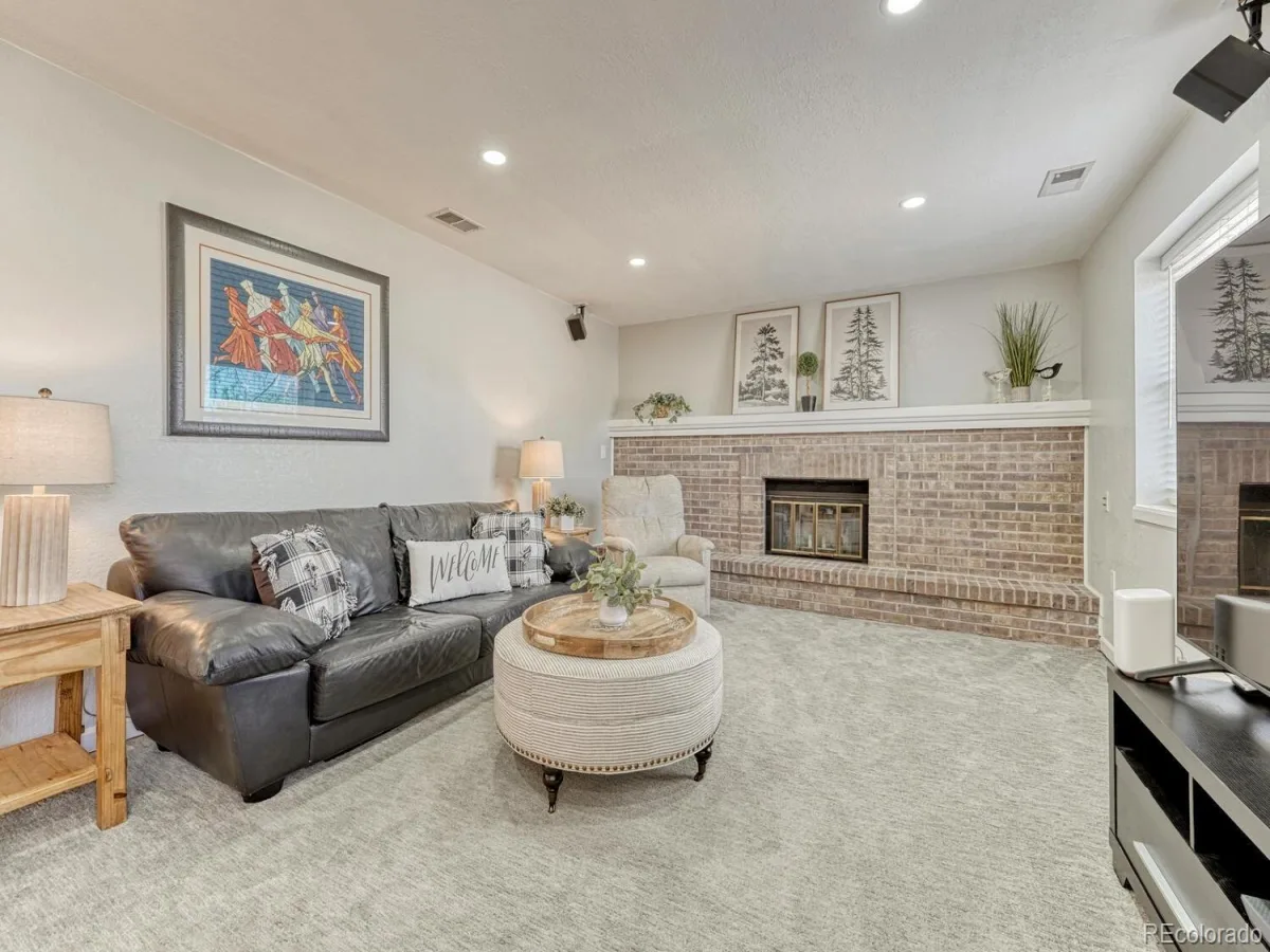 7054 S Elm Street Centennial CO 80122 MLS #REC8298829 06202026180846 1200 18