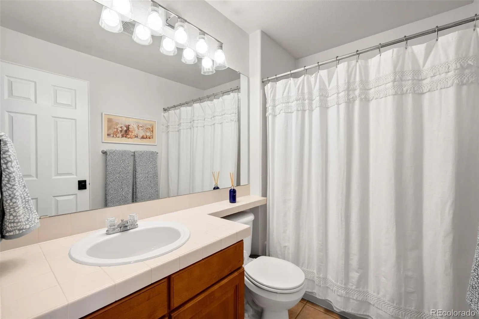 17382 E Lake Lane Aurora CO 80016 | MLS #REC8298876 09242026030606 1600 19