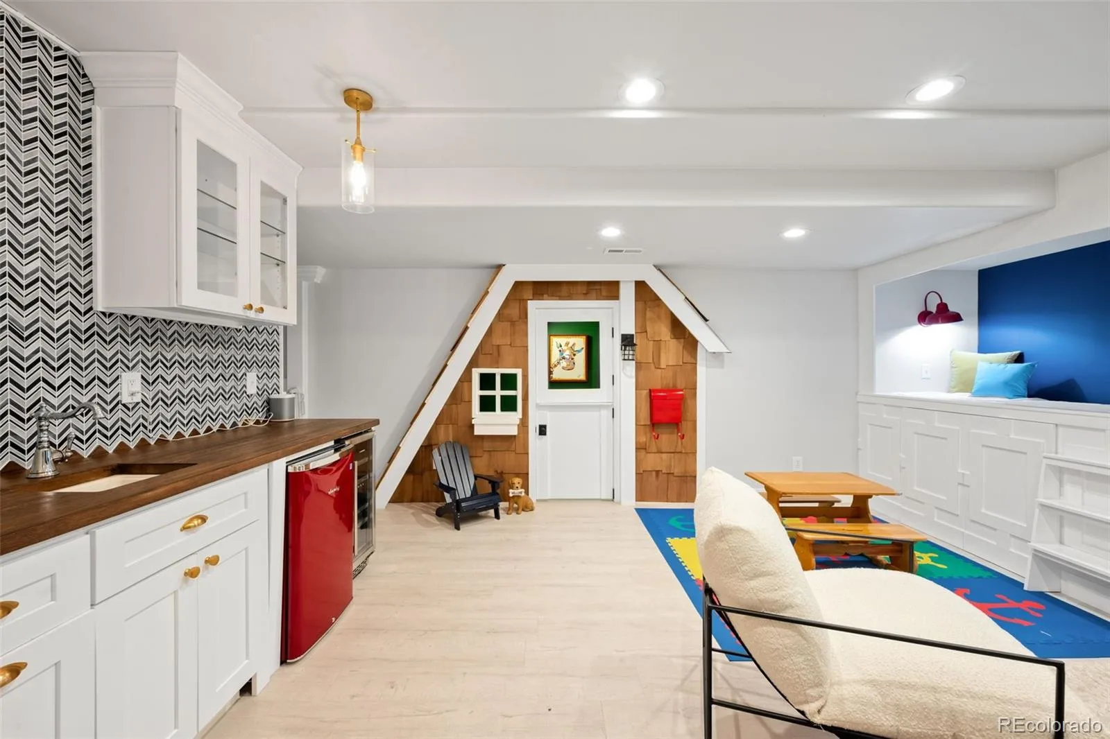 17382 E Lake Lane Aurora CO 80016 | MLS #REC8298876 09242026030606 1600 28