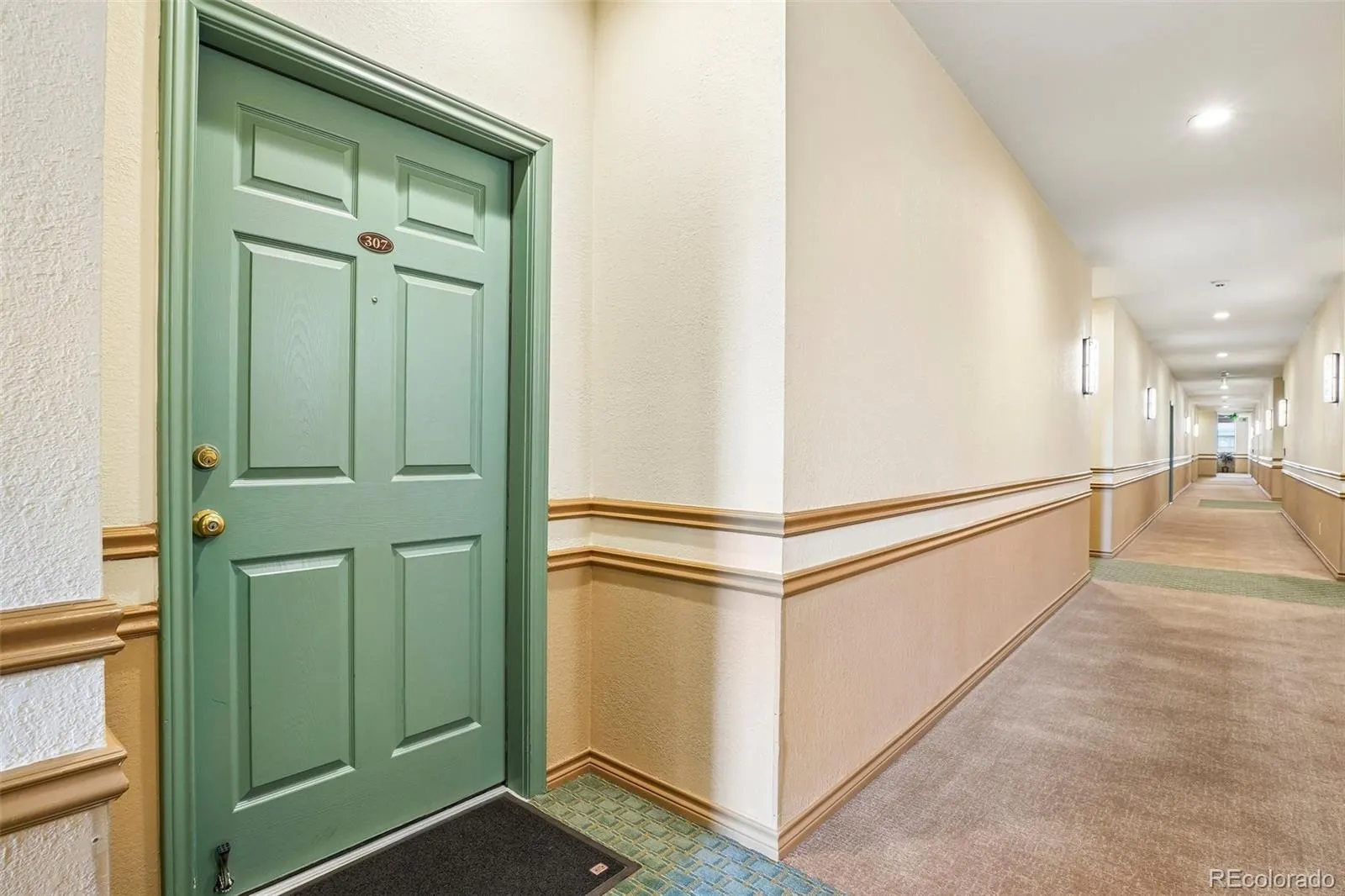 2897 W Riverwalk Circle #307 Littleton CO 80123 | MLS #REC8299687 05282026030702 1600 1