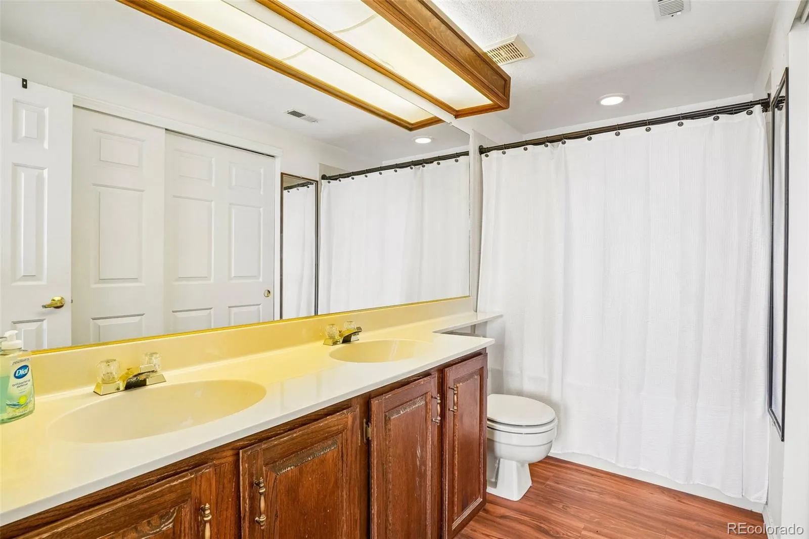 2897 W Riverwalk Circle #307 Littleton CO 80123 | MLS #REC8299687 05282026030702 1600 26