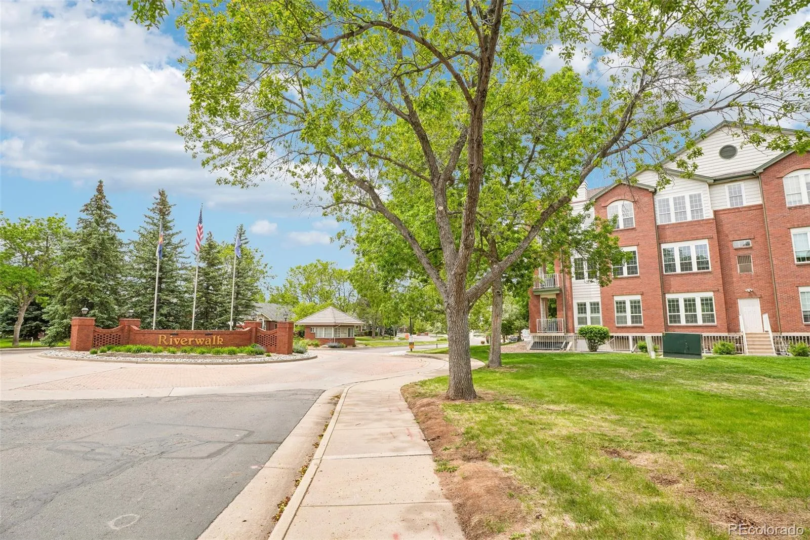 2897 W Riverwalk Circle #307 Littleton CO 80123 | MLS #REC8299687 05282026030702 1600 40
