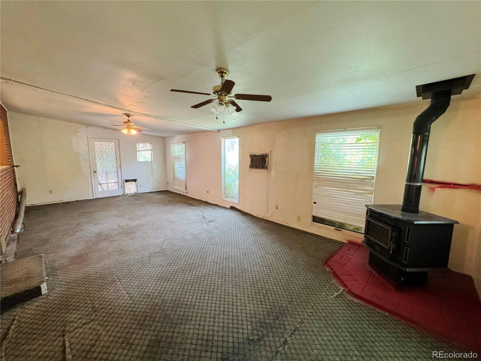 2081 S Lowell Boulevard Denver CO 80219 | MLS #REC8300236 08122026133406 1600 10