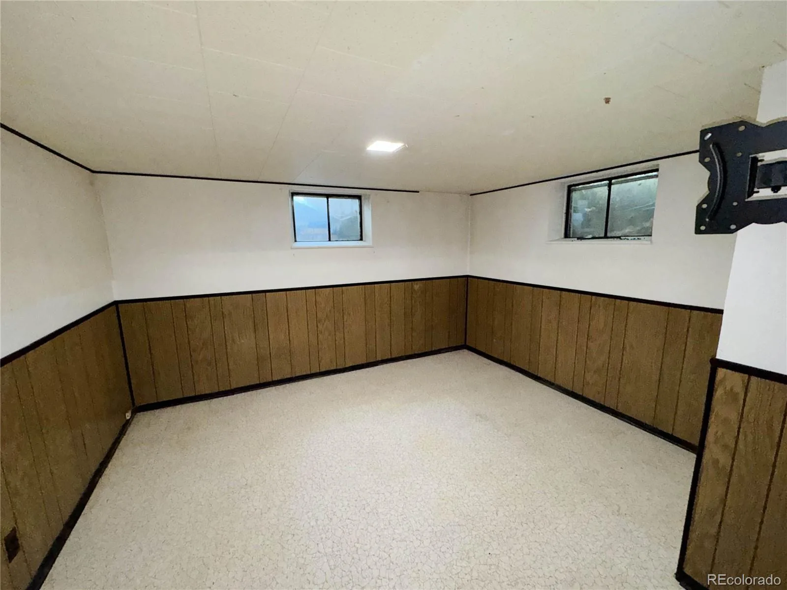 2081 S Lowell Boulevard Denver CO 80219 | MLS #REC8300236 08122026133406 1600 14