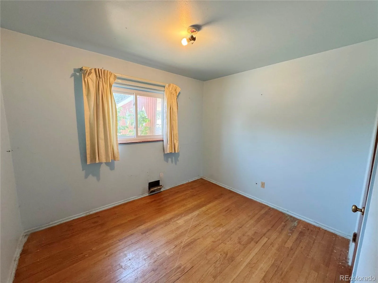 2081 S Lowell Boulevard Denver CO 80219 | MLS #REC8300236 08122026133406 1600 8