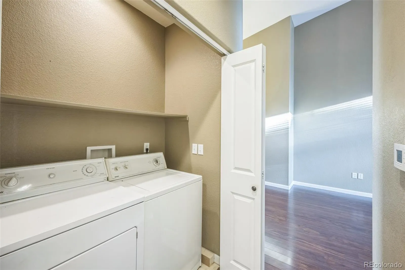 3995 S Dillon Way #202 Aurora CO 80014 MLS #REC8300802 05012026011053 1600 12
