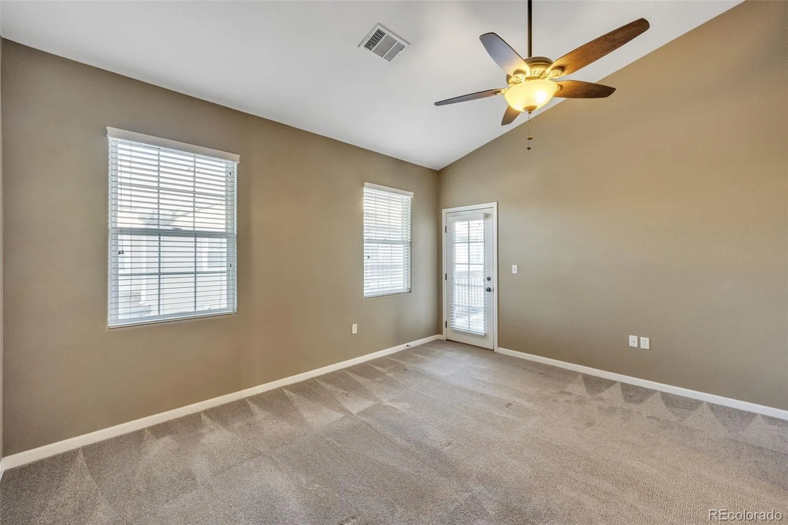 3995 S Dillon Way #202 Aurora CO 80014 MLS #REC8300802 05012026011053 1600 7