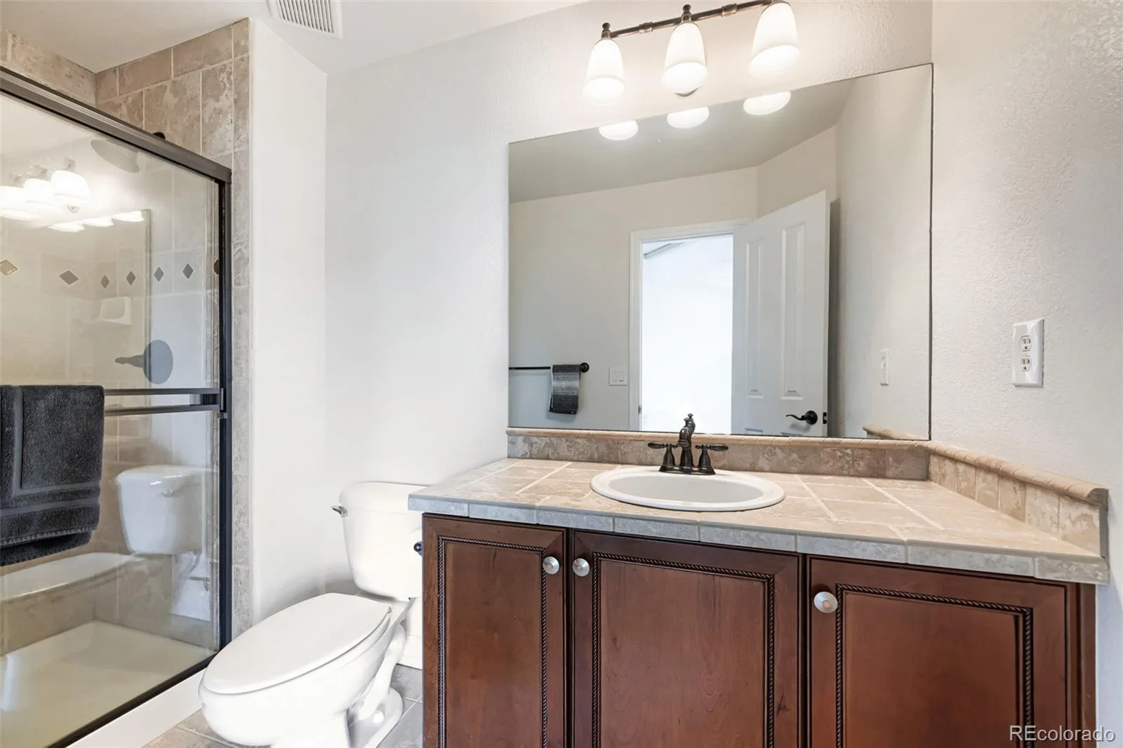 2221 Ridgetrail Drive Castle Rock CO 80104 | MLS #REC8303519 07092026215748 1600 17