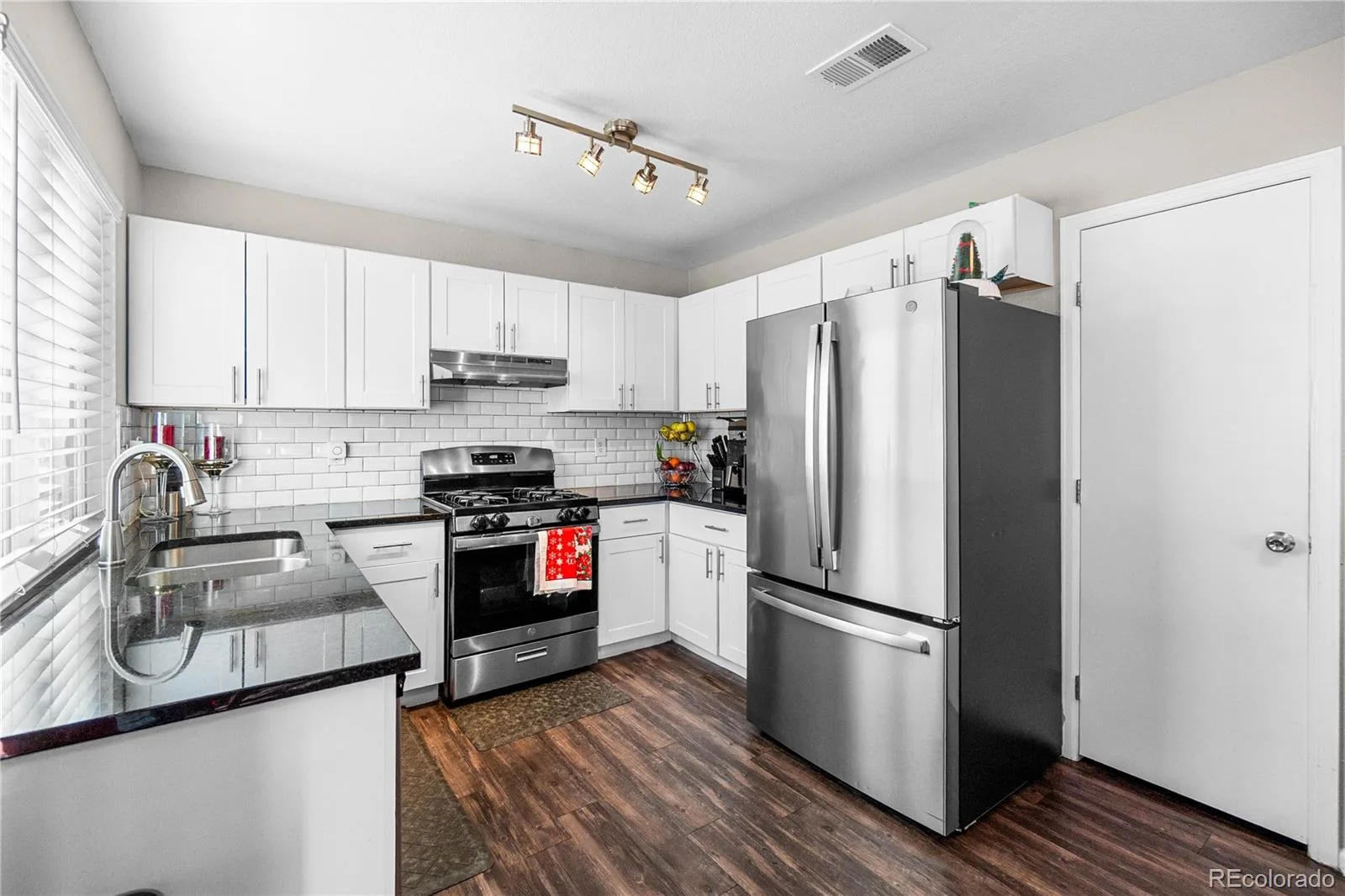 5562 Flanders Street Denver CO 80249 | MLS #REC8303686 07252026212349 1600 12