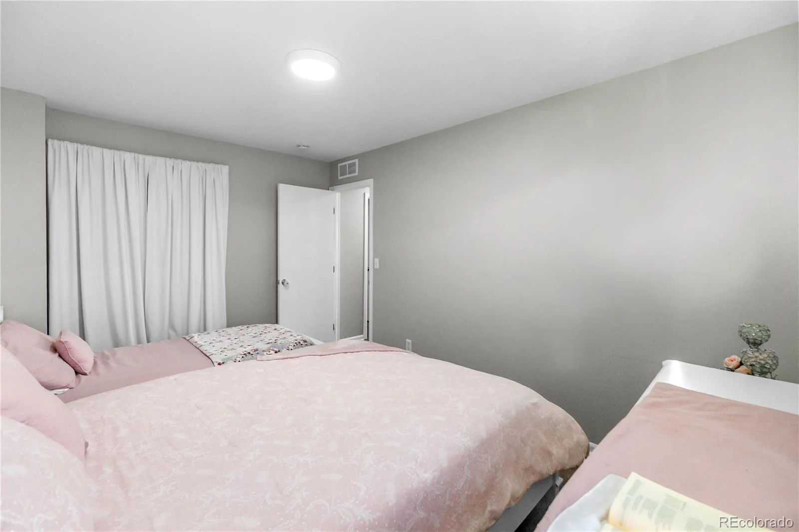 5562 Flanders Street Denver CO 80249 | MLS #REC8303686 07252026212349 1600 26