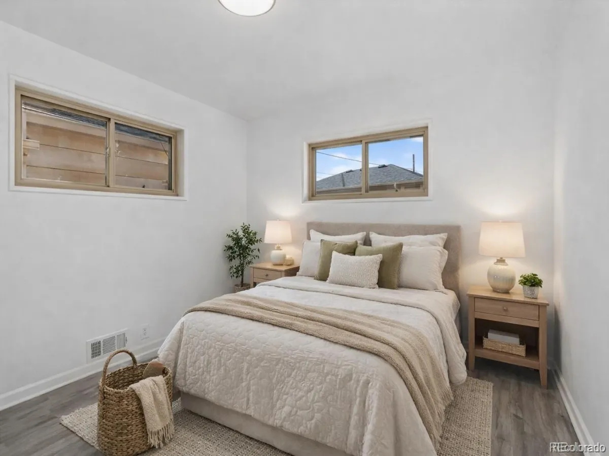 04172026220749 1200 14