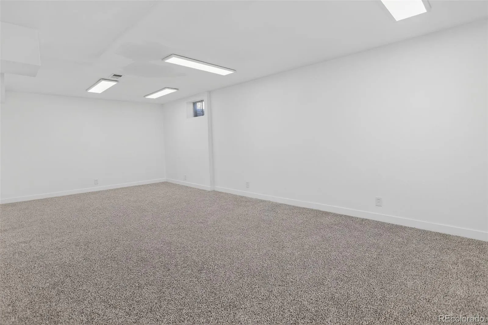 04172026220749 1600 22