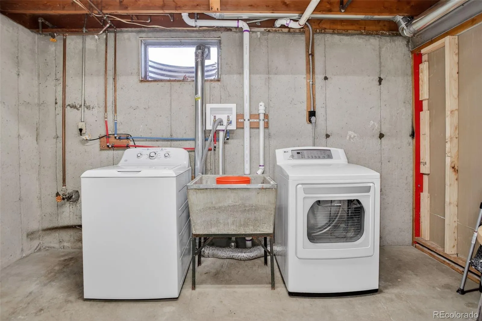 04172026220749 1600 26