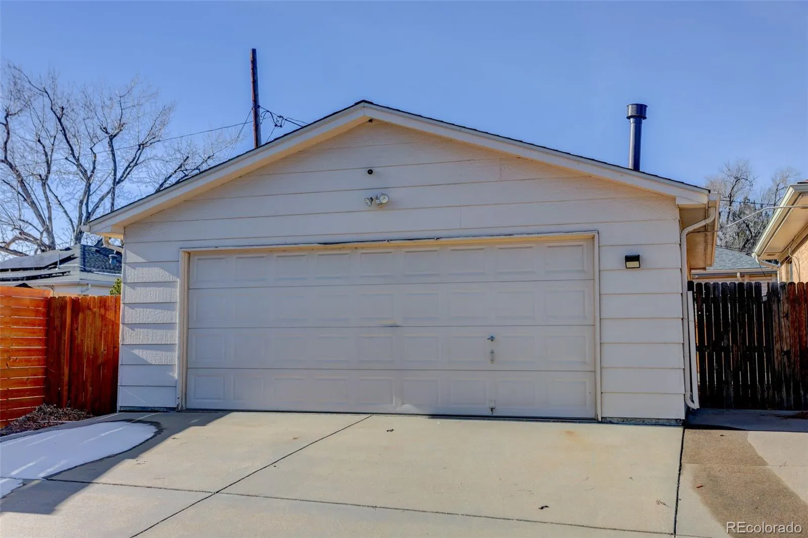 04172026220749 1600 31