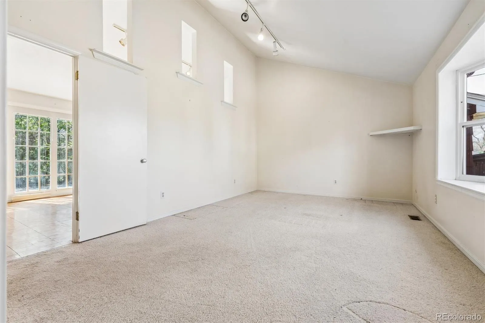 815 Oneida Street Denver CO 80220 MLS #REC8304907 05152026020933 1600 25