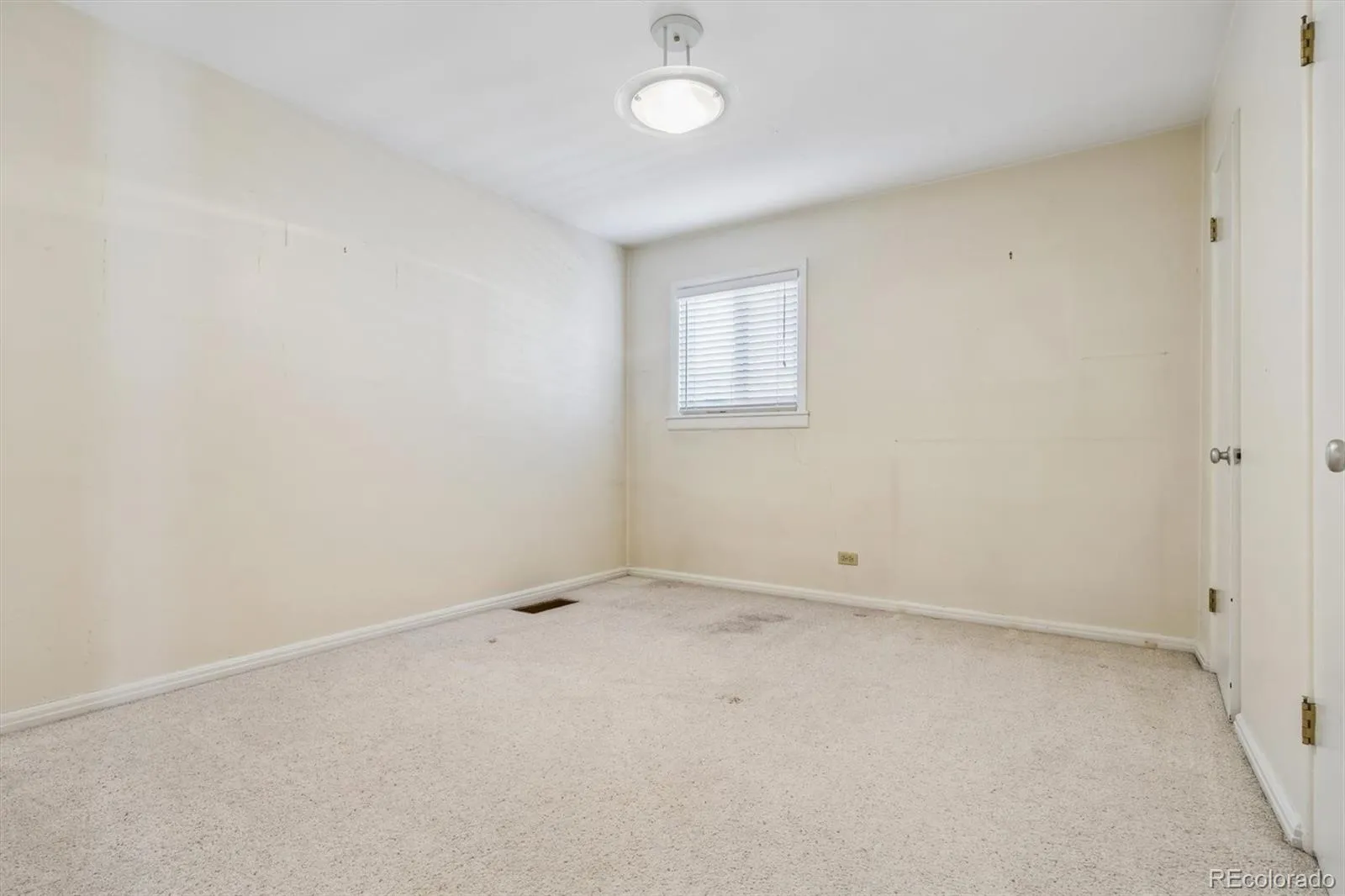 815 Oneida Street Denver CO 80220 MLS #REC8304907 05152026020933 1600 28