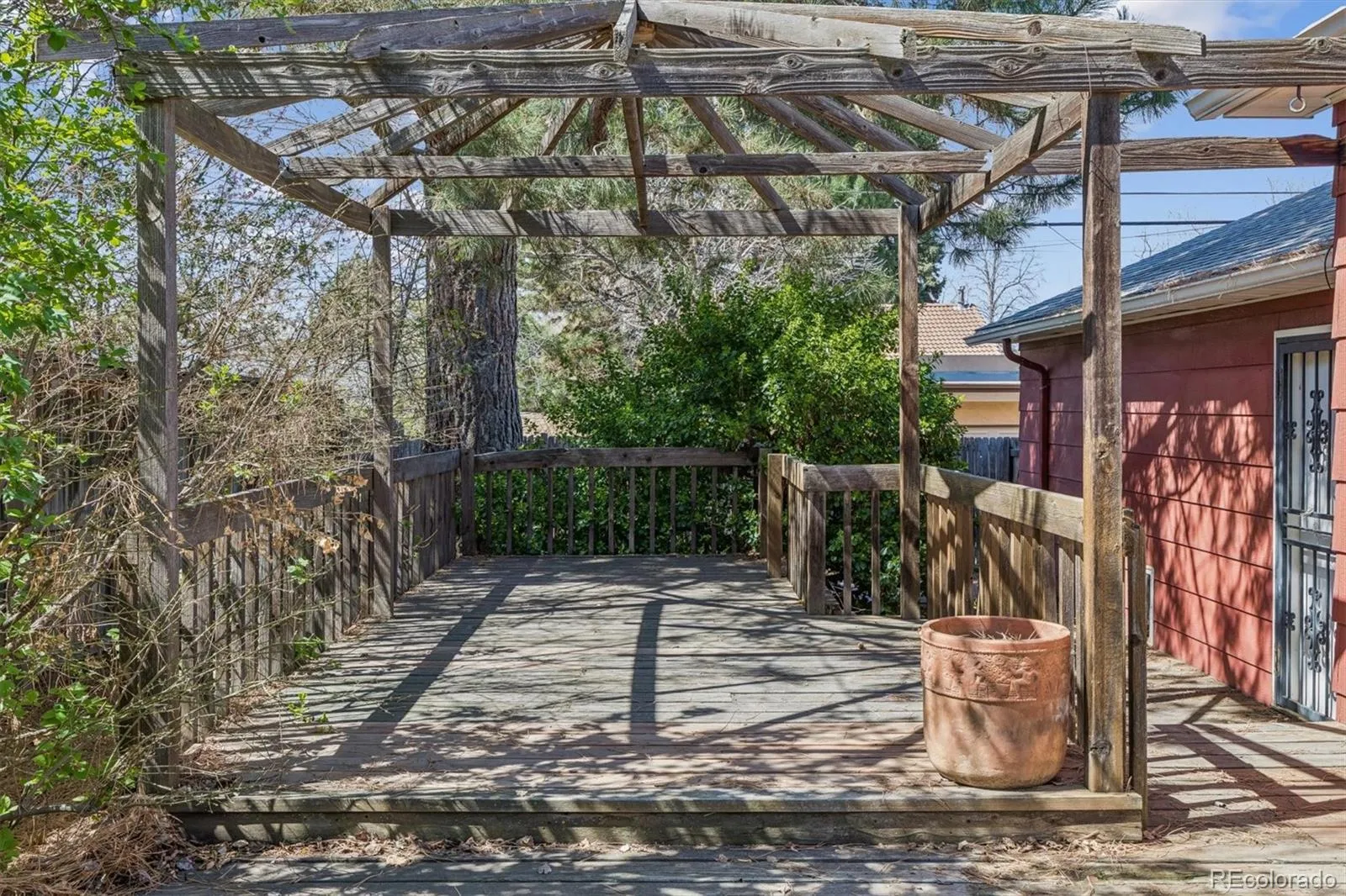 815 Oneida Street Denver CO 80220 MLS #REC8304907 05152026020933 1600 31