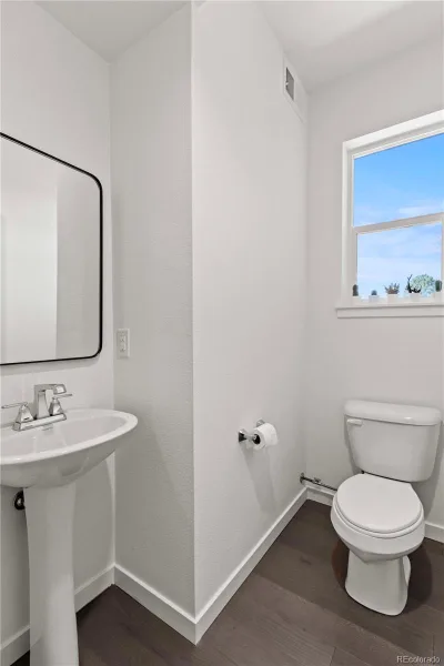 8711 E Hampden Avenue #13 Denver CO 80231 | MLS #REC8306942 10012026041218 800 10