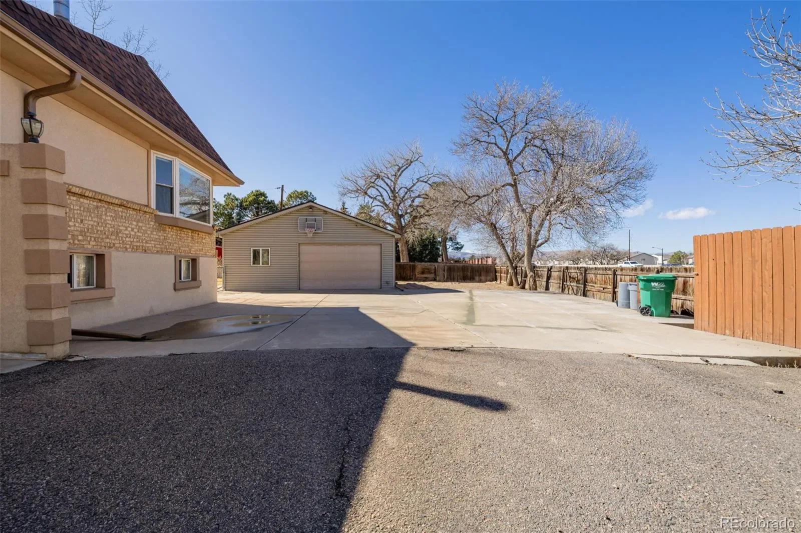 3525 S Brentwood Street Denver CO 80235 MLS #REC8308189 03162026230947 1600 39