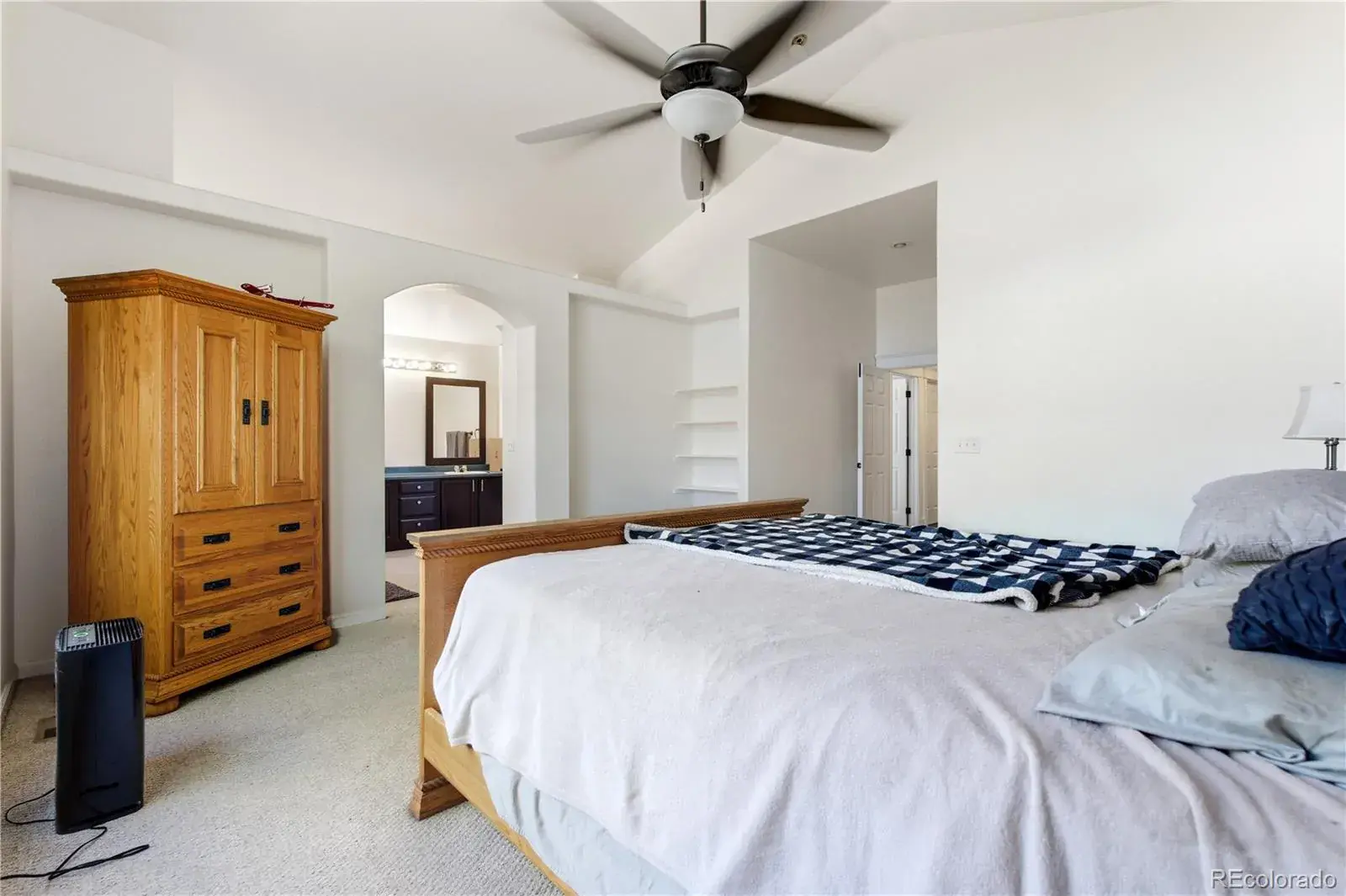 11212025223406 1600 18