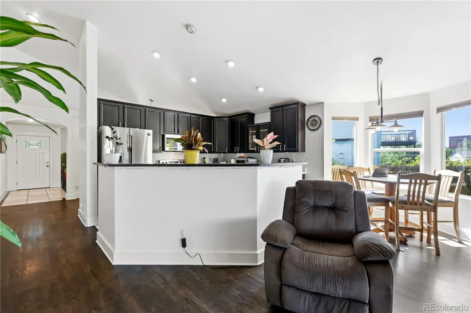 11212025223406 1600 5