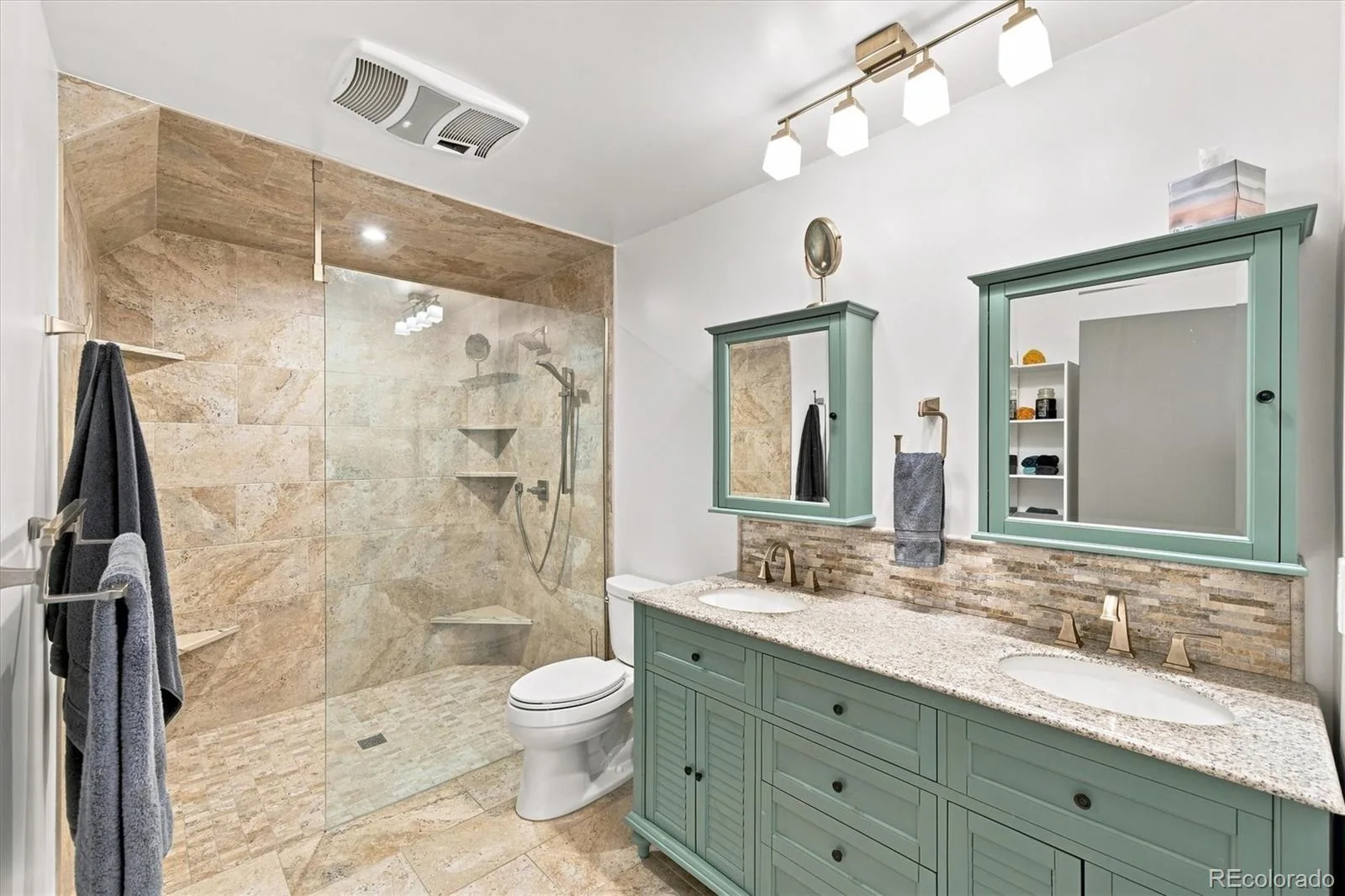 8609 S Allison Street Littleton CO 80128 | MLS #REC8311401 08212026012328 1600 35