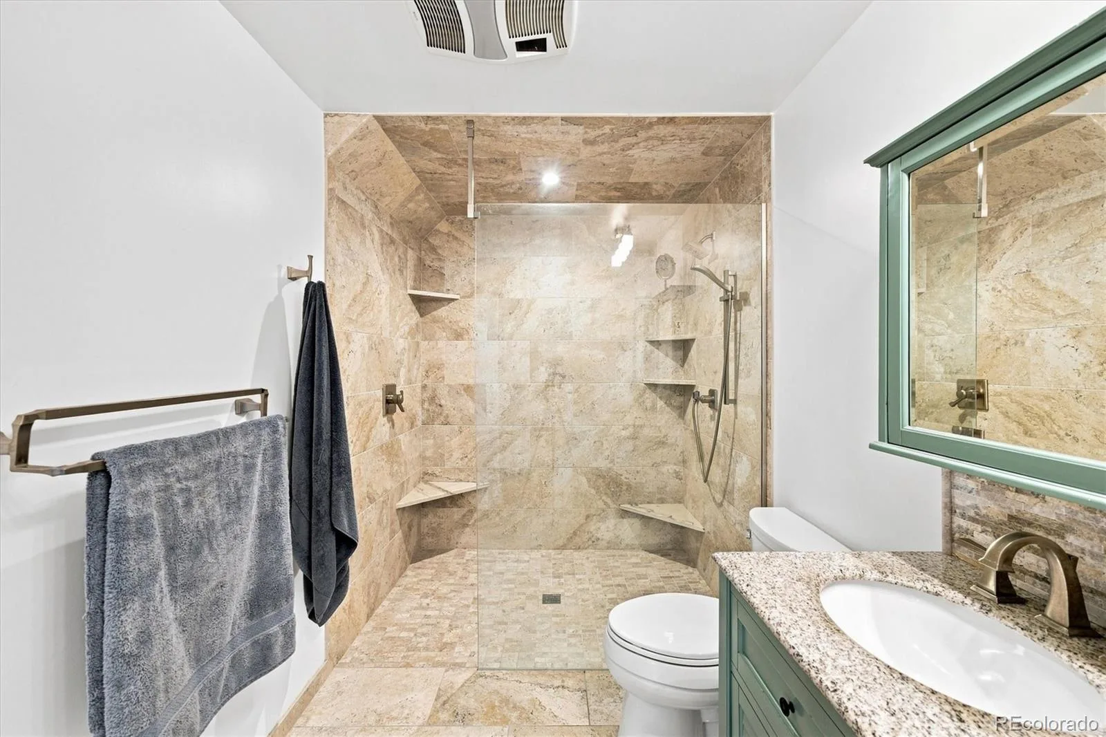 8609 S Allison Street Littleton CO 80128 | MLS #REC8311401 08212026012328 1600 36