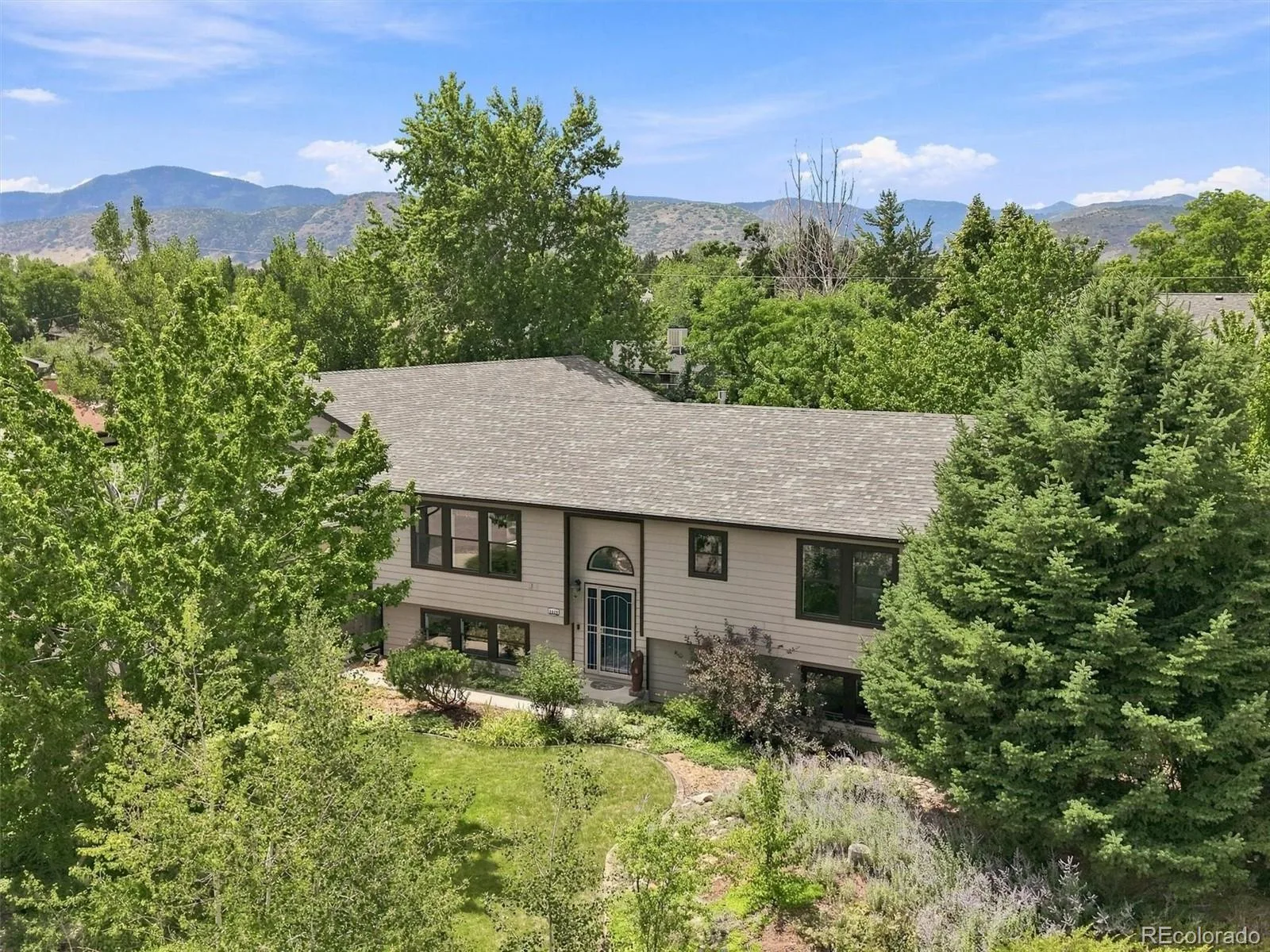 8609 S Allison Street Littleton CO 80128 | MLS #REC8311401 08212026012328 1600 6