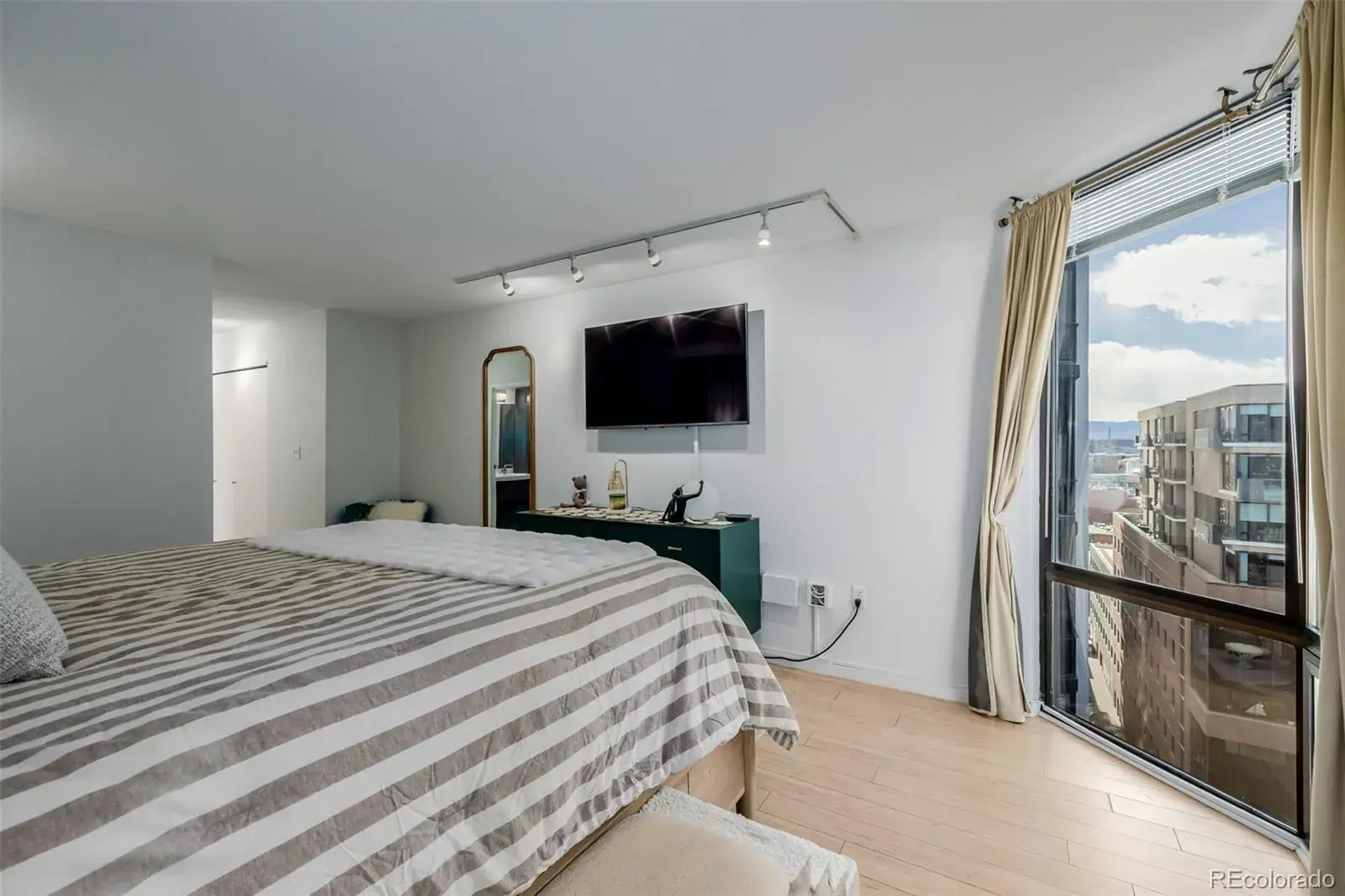 02202026063525 1600 21