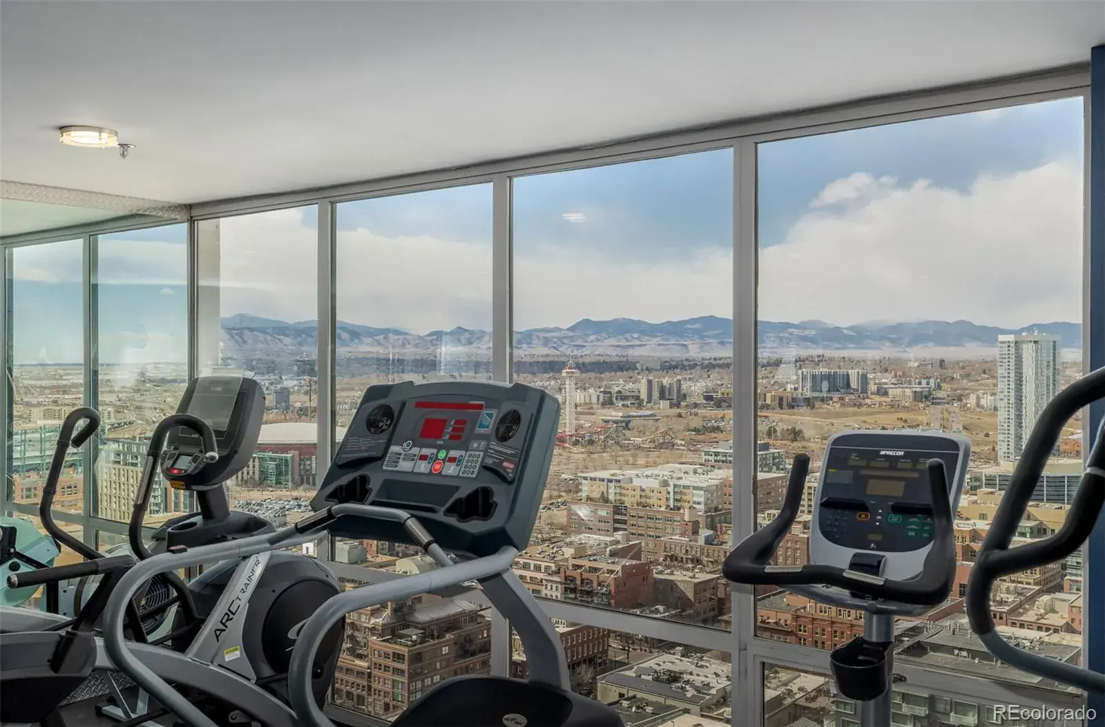 02202026063525 1600 32