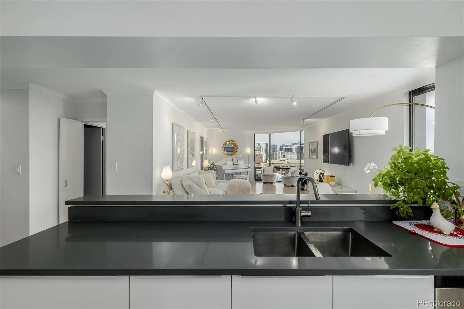 1625 Larimer Street #1207 Denver CO 80202 | MLS #REC8312146 08122026204854 1600 13