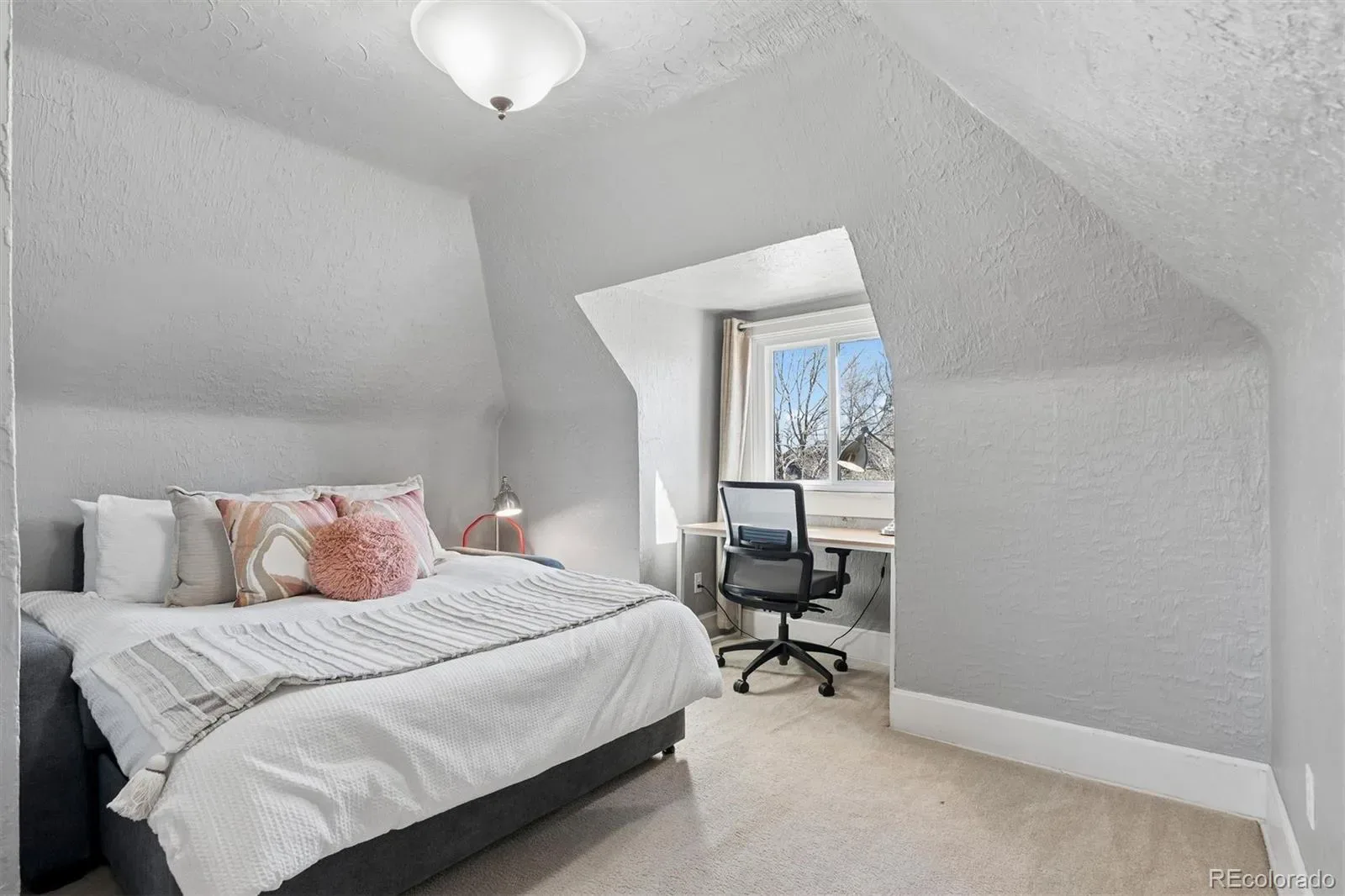 03132026005826 1600 20