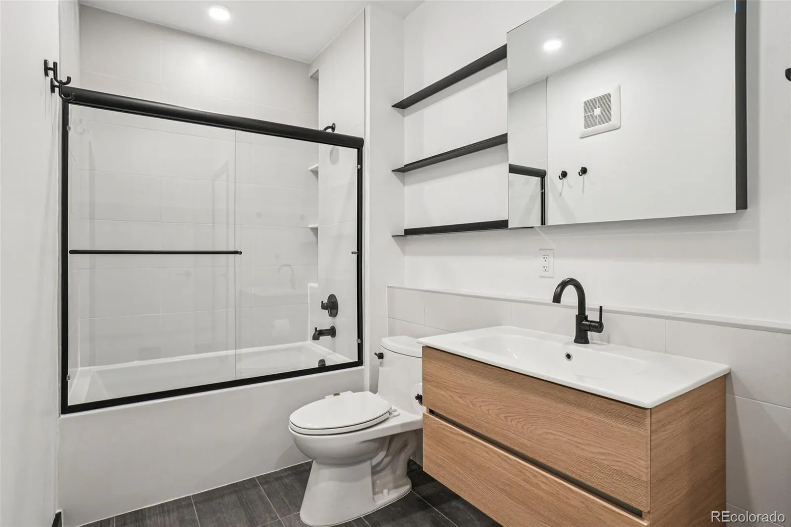 1601 Park Avenue #106 Denver CO 80218 MLS #REC8317231 05062026214423 1600 16