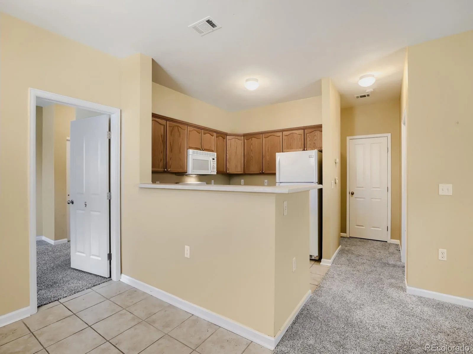 4045 S Crystal Circle #102 Aurora CO 80014 MLS #REC8318354 05282026140622 1600 5