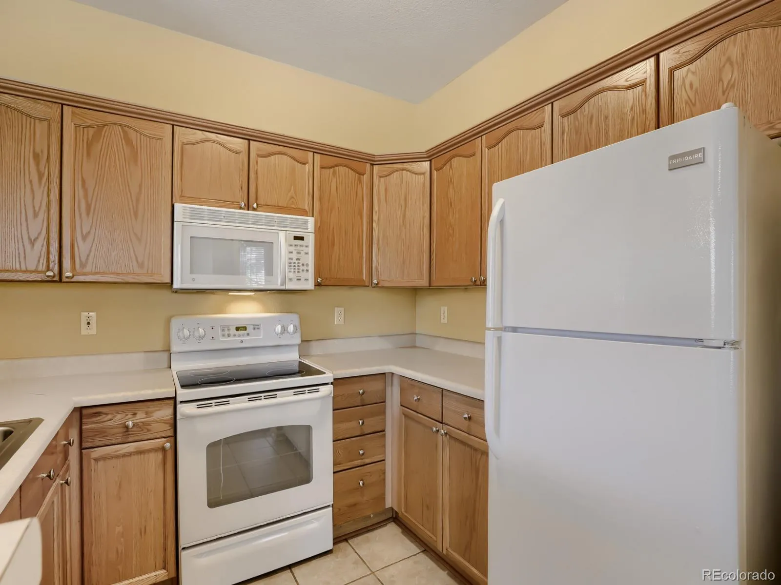 4045 S Crystal Circle #102 Aurora CO 80014 MLS #REC8318354 05282026140622 1600 8
