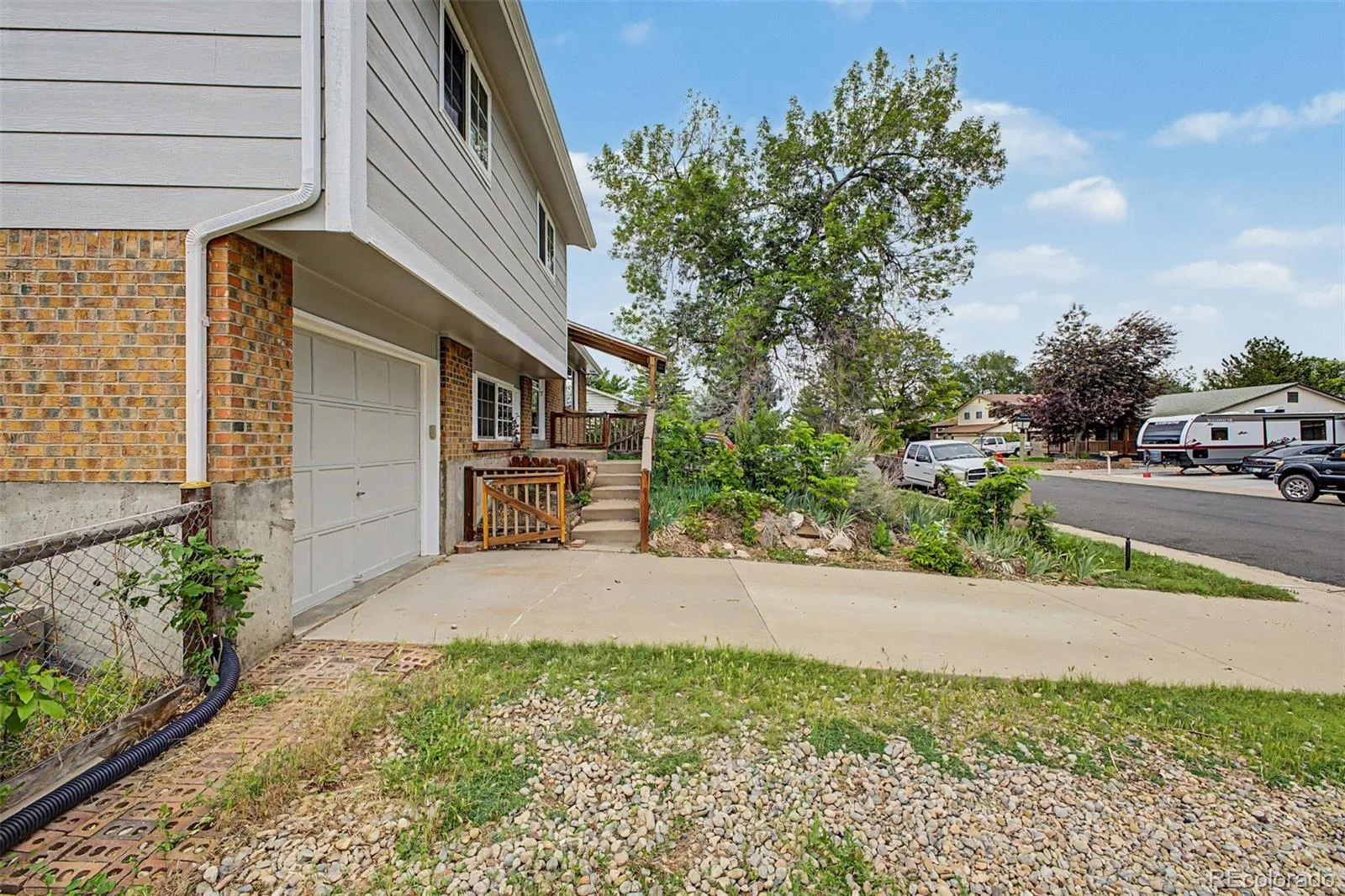 1509 S Vivian Street Longmont CO 80501 MLS #REC8318512 06032026184328 1600 4