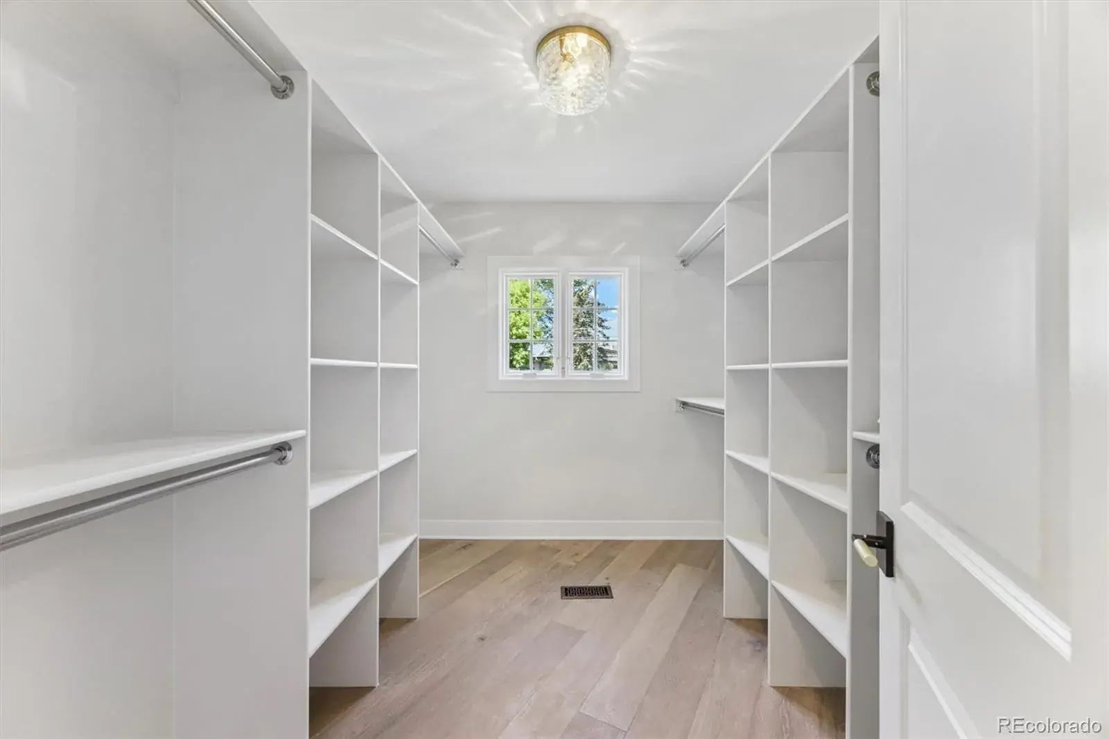 03062026221041 1600 24