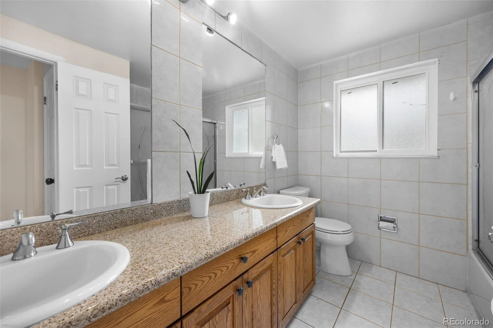 8722 E Layton Avenue Denver CO 80237 | MLS #REC8319794 08032026234725 1600 18