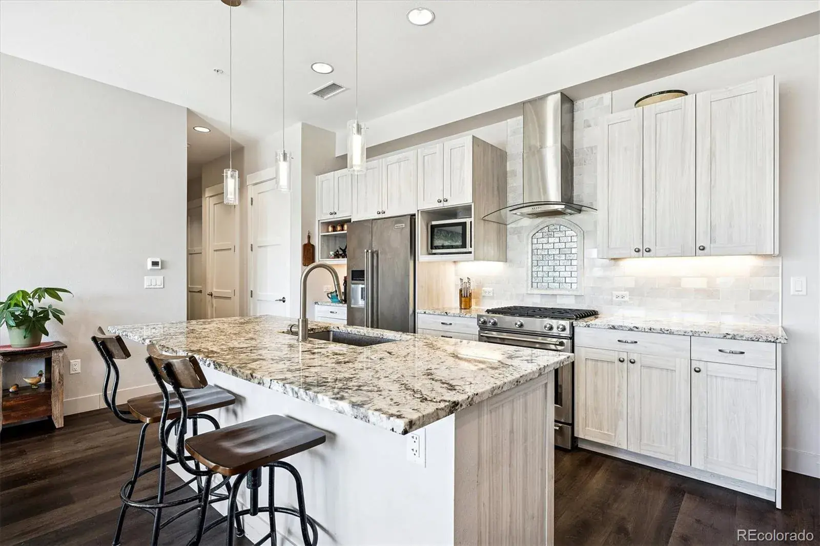 01272026222359 1600 13