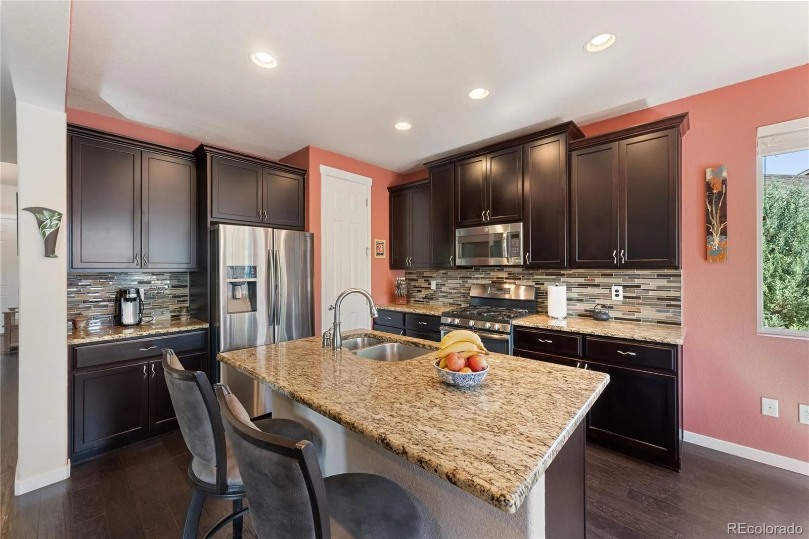 04102026195910 1600 1