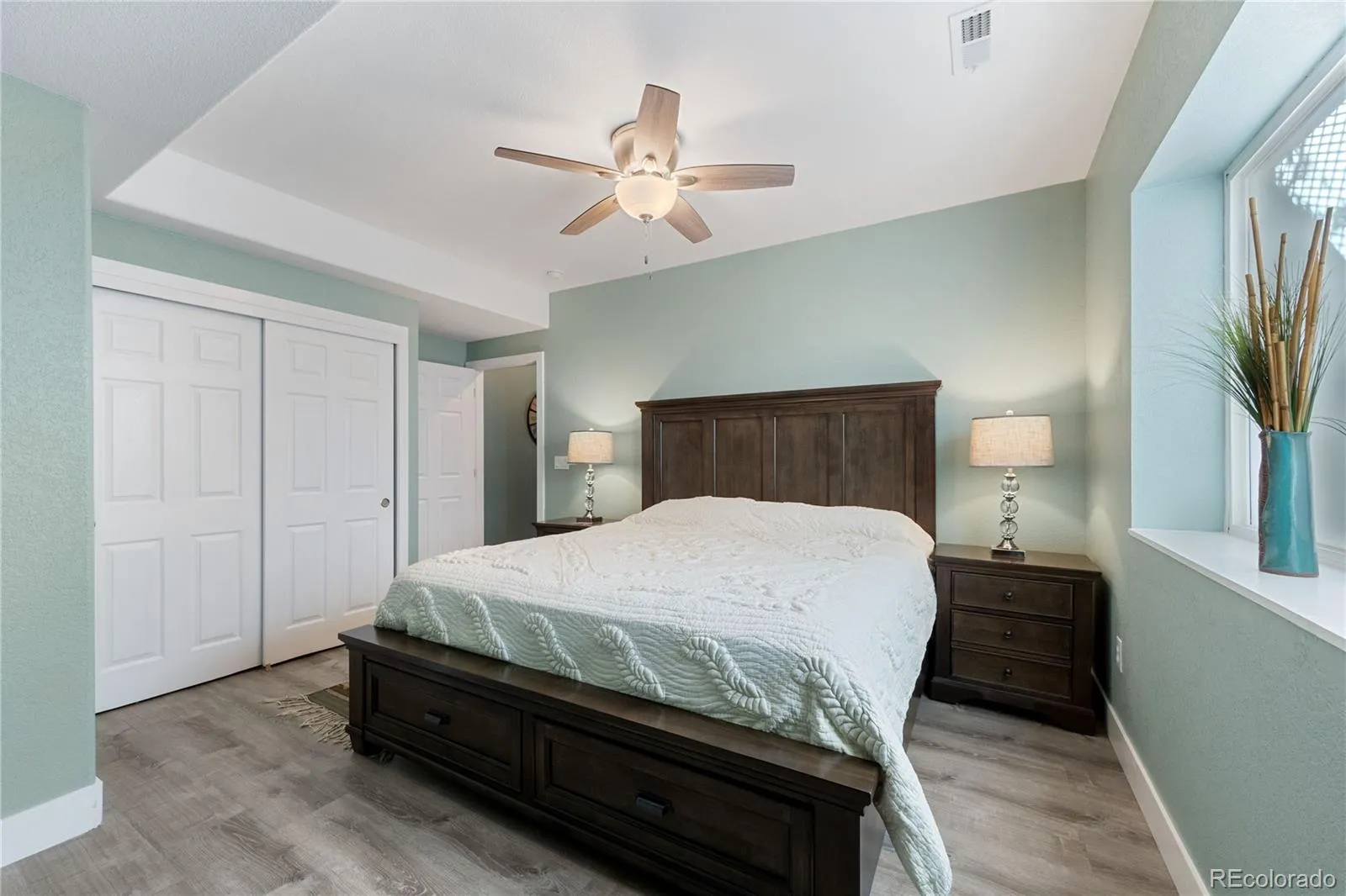 04102026195910 1600 12