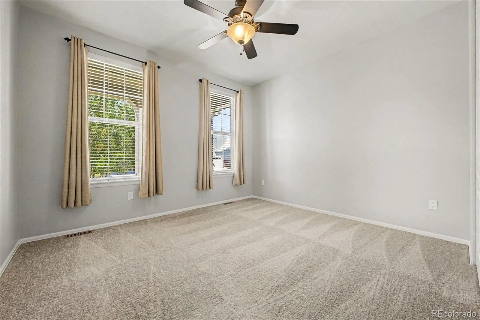 14860 Rosemary Way Thornton CO 80602 | MLS #REC8325870 08212026205559 1600 28