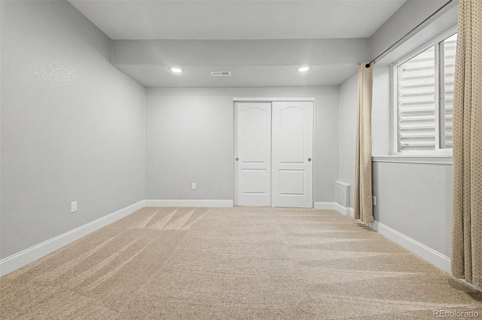 14860 Rosemary Way Thornton CO 80602 | MLS #REC8325870 08212026205559 1600 37
