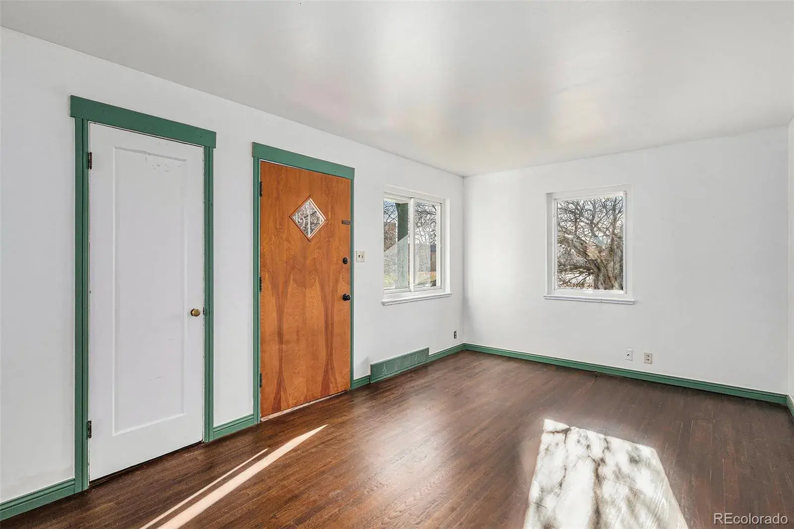 1825 S Vallejo Street Denver CO 80223 MLS #REC8327261 02172026175251 1600 4